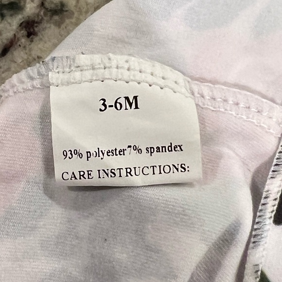 Brylin Marie Boutique, Snow Leopard & Pink Roses Ruffle Romper, size 3-6 months. - Picture 3 of 3